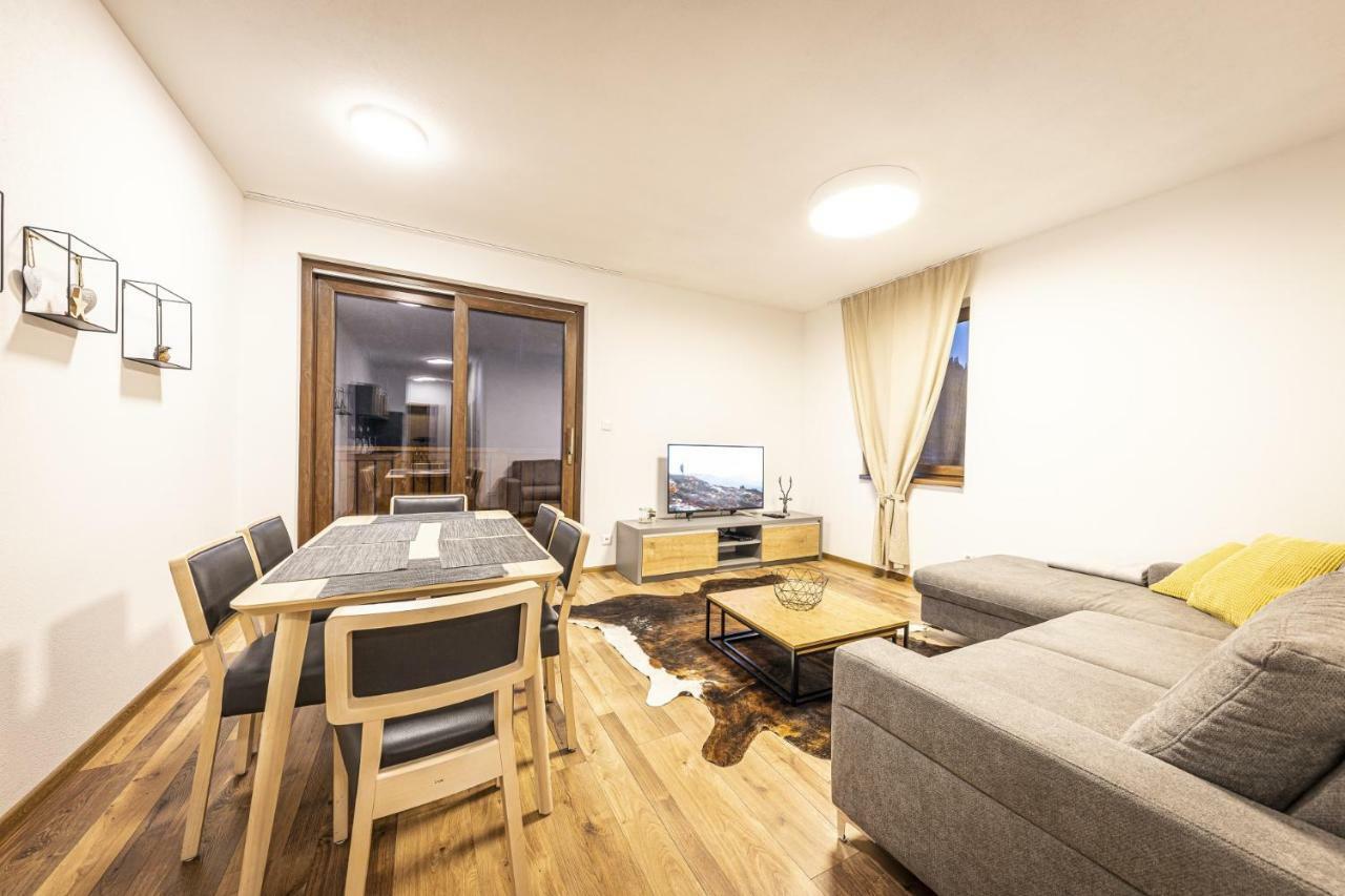 Apartmanovy Dom Poludnica - Chopok Juh Tale Exteriör bild